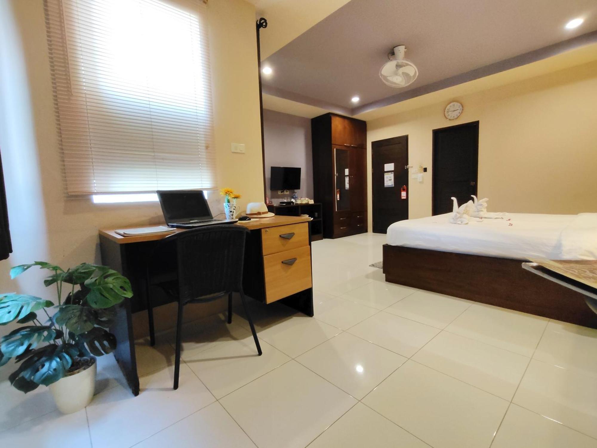 Purimas Resortel Rawai Exterior foto